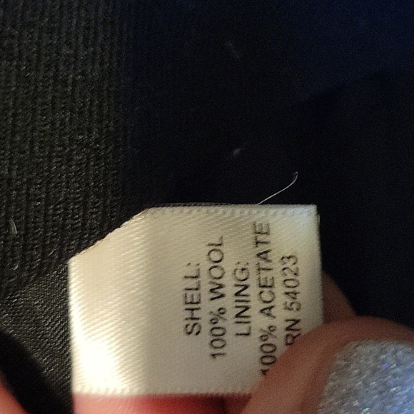 BANANA REPUBLIC size 8 black wool skirt with buttons - Picture 4 of 5